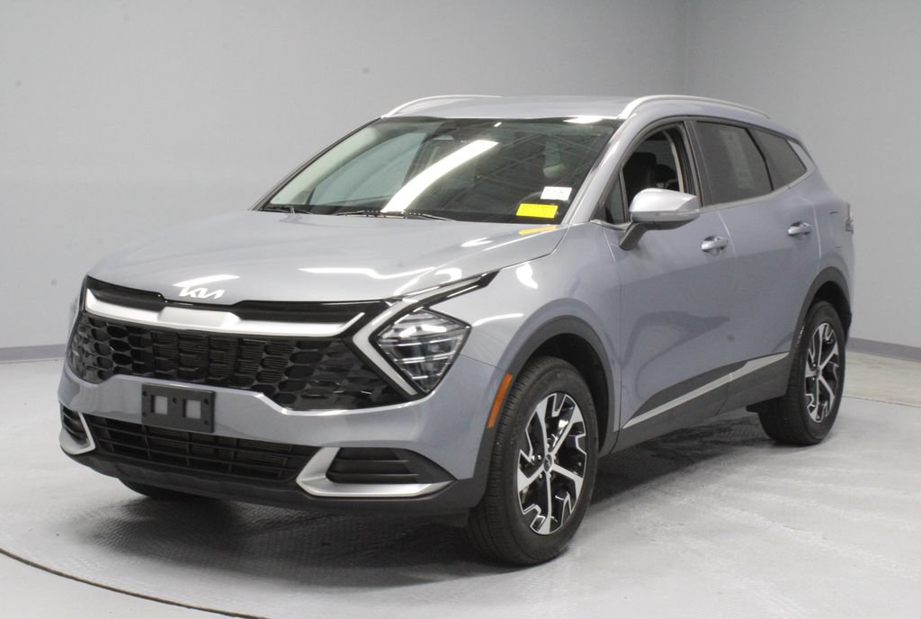 Used 2025 Kia Sportage EX AWD/4WD image 4