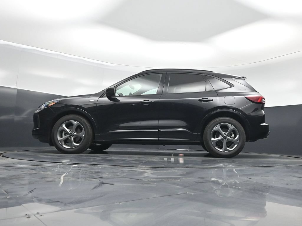 Certified 2023 Ford Escape ST-Line w/ Equipment Group 301A FWD image 8