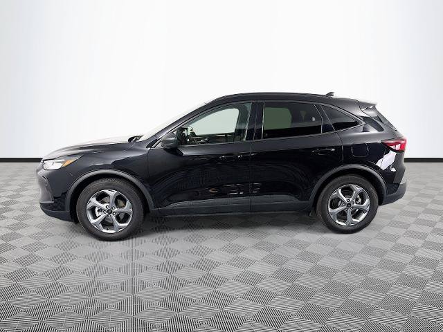 Certified 2025 Ford Escape ST-Line FWD image 4