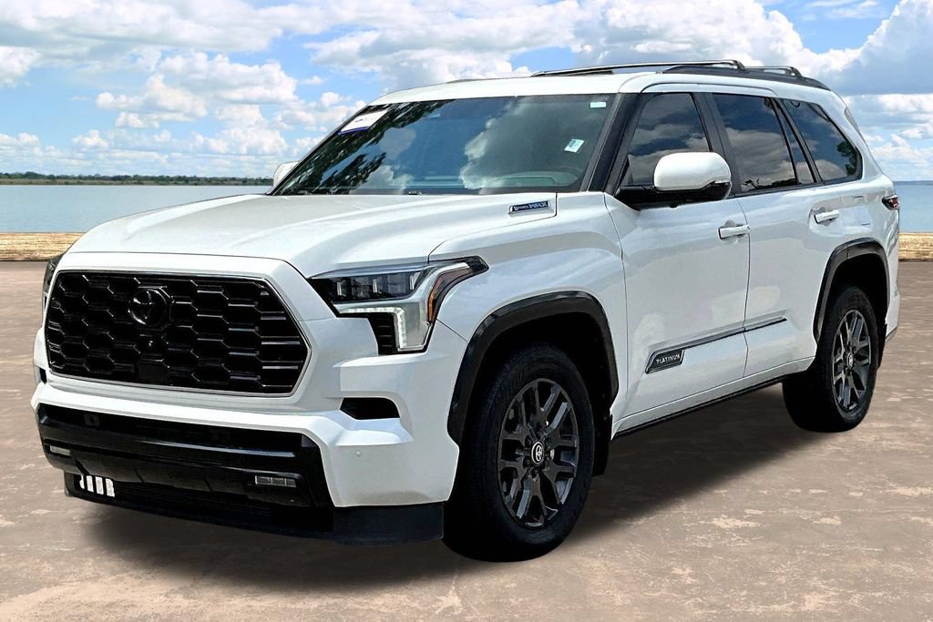 Used 2025 Toyota Sequoia Platinum AWD/4WD image 4