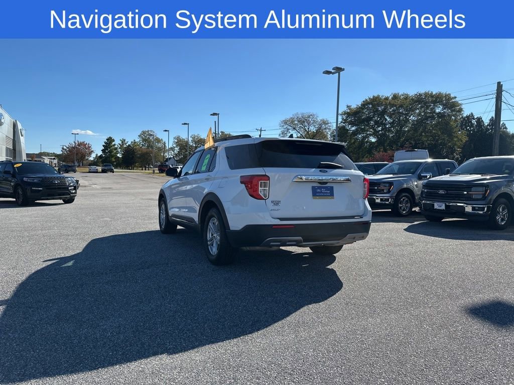Certified 2022 Ford Explorer XLT w/ Equipment Group 202A image 4
