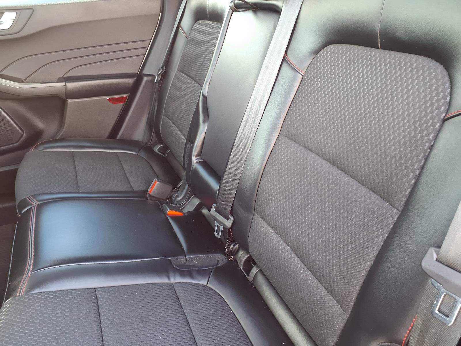 Certified 2023 Ford Escape ST-Line w/ Tech Pack #1 AWD/4WD image 7