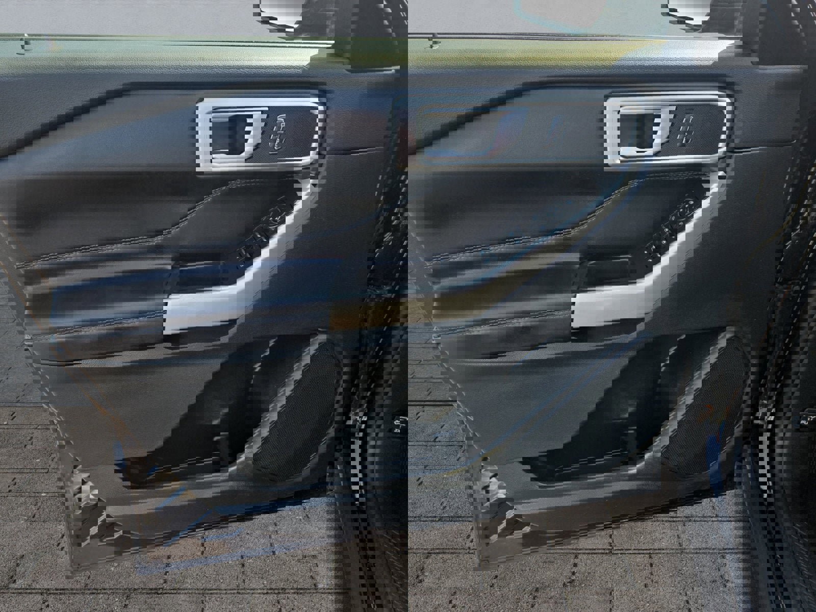 Certified 2023 Ford Explorer XLT w/ Equipment Group 202A image 10