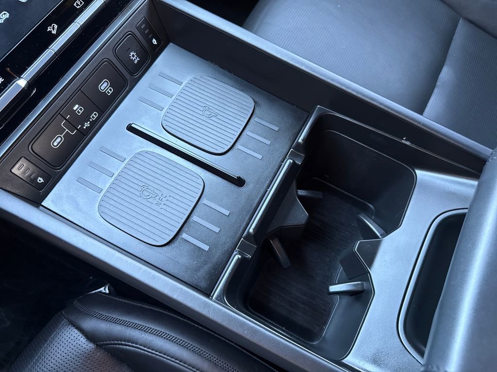 Used 2025 Hyundai Santa Fe Calligraphy image 24