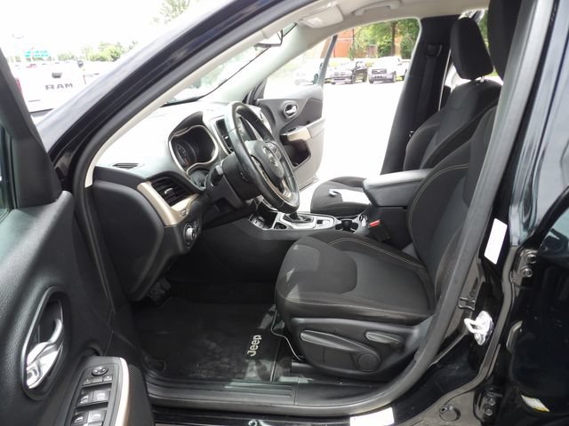 Used 2017 Jeep Cherokee Latitude FWD image 25