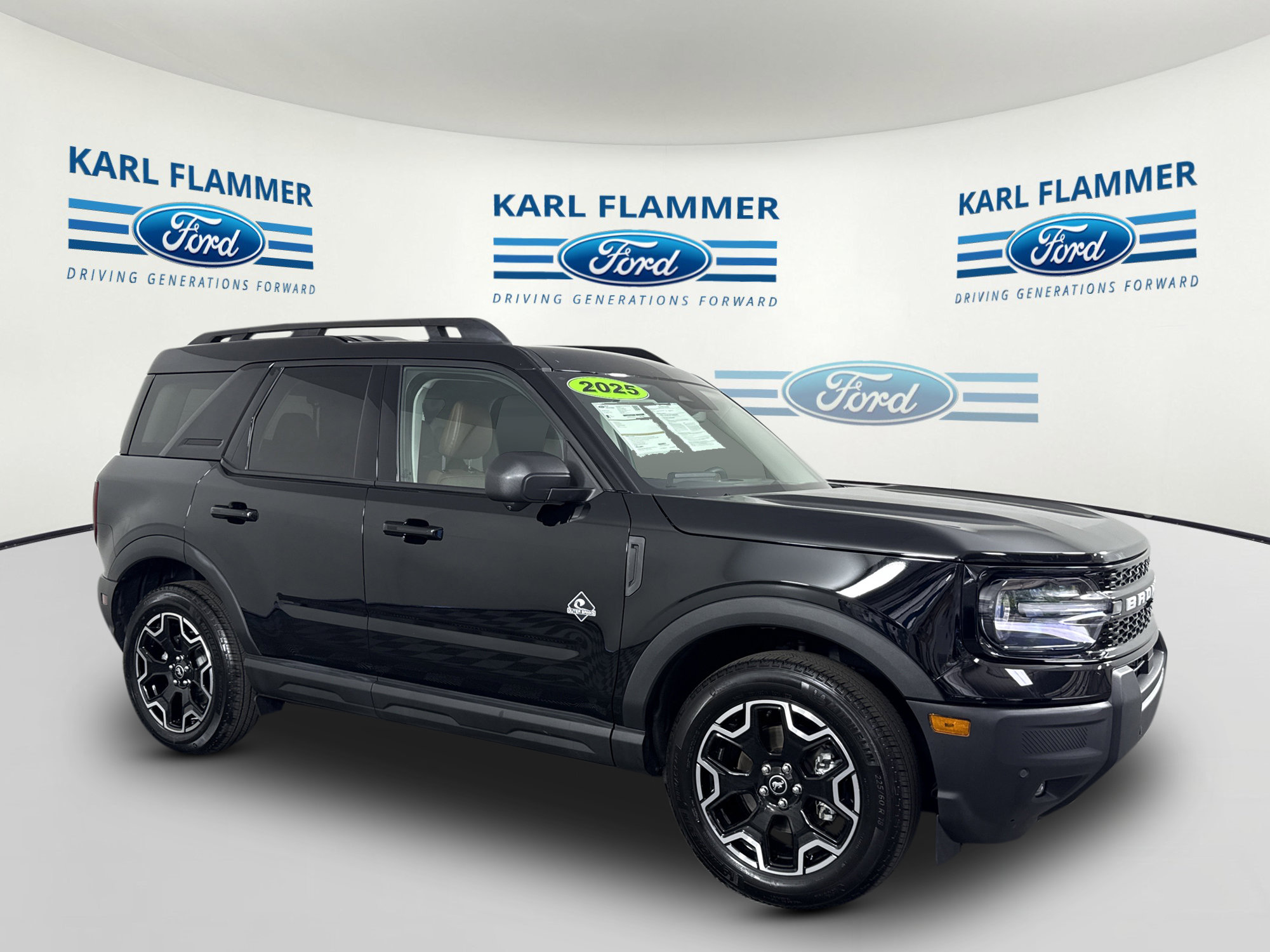 Certified 2025 Ford Bronco Sport Outer Banks w/ Outer Banks Tech Package+ AWD/4WD image 6