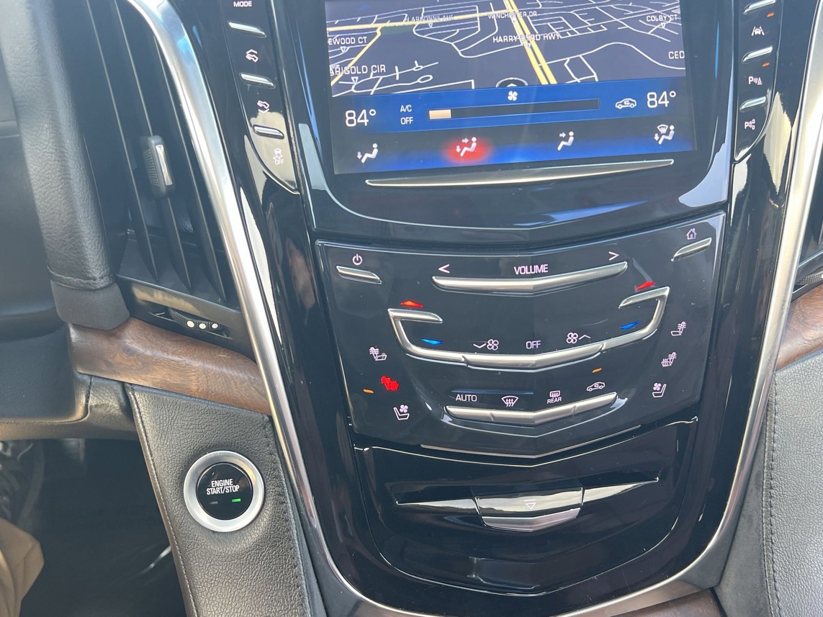 Used 2017 Cadillac Escalade Premium Luxury image 21