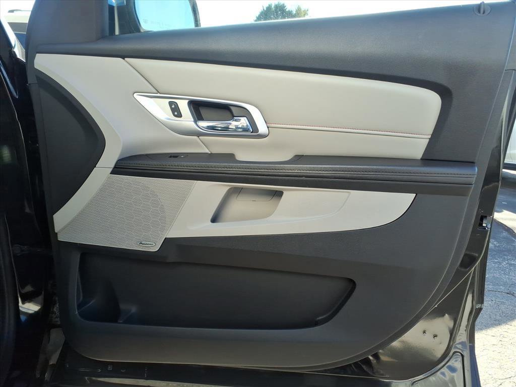 Used 2017 GMC Terrain SLT image 11