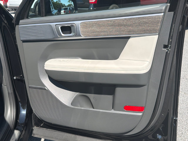 Used 2025 Hyundai Santa Fe Calligraphy AWD/4WD image 16