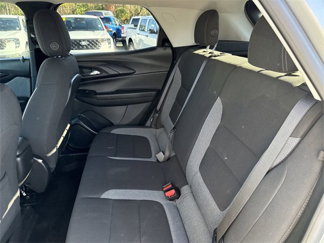 Used 2024 Chevrolet TrailBlazer LT w/ LT Cold Weather Package image 18