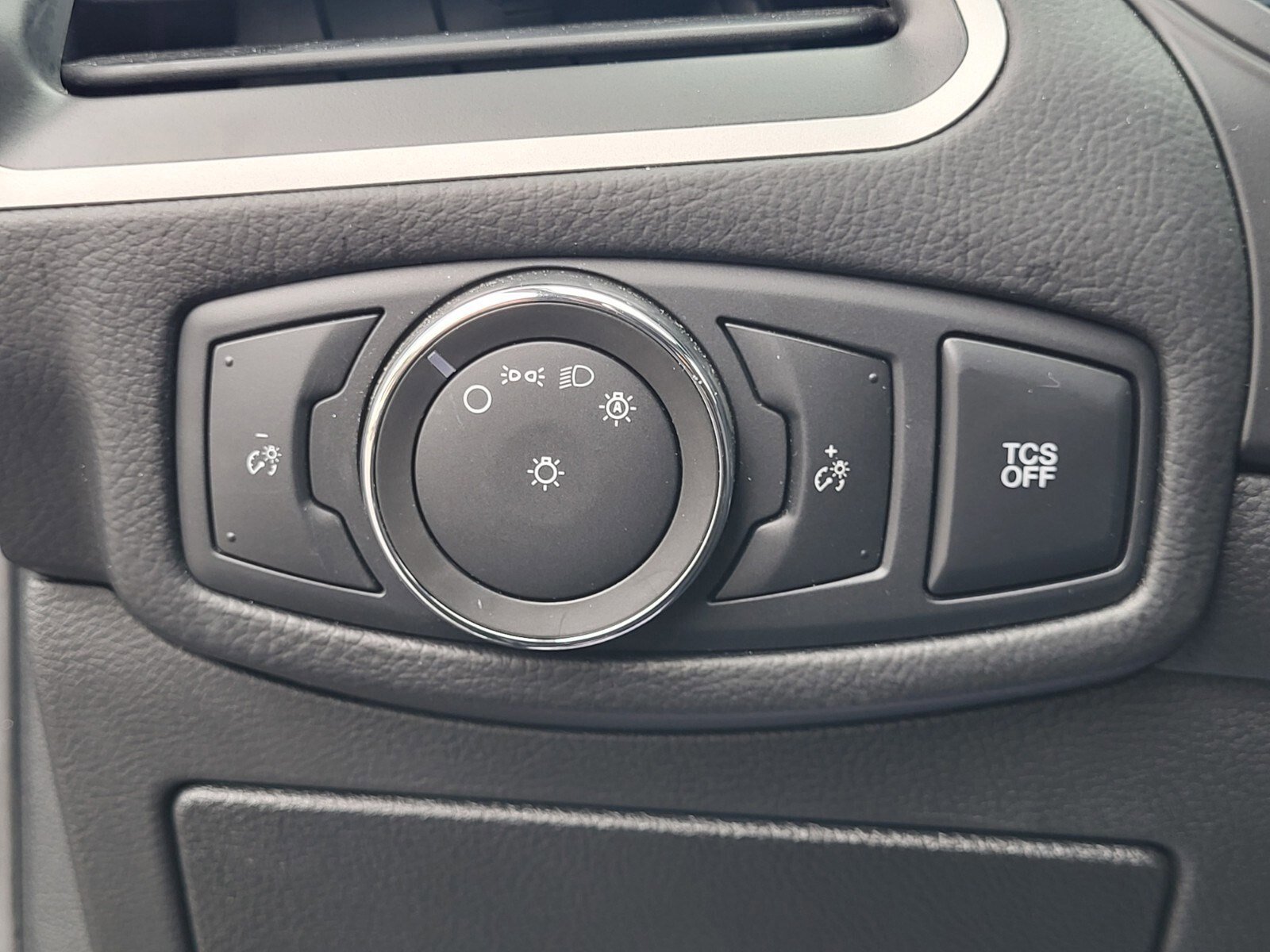 Certified 2022 Ford Edge SE image 23