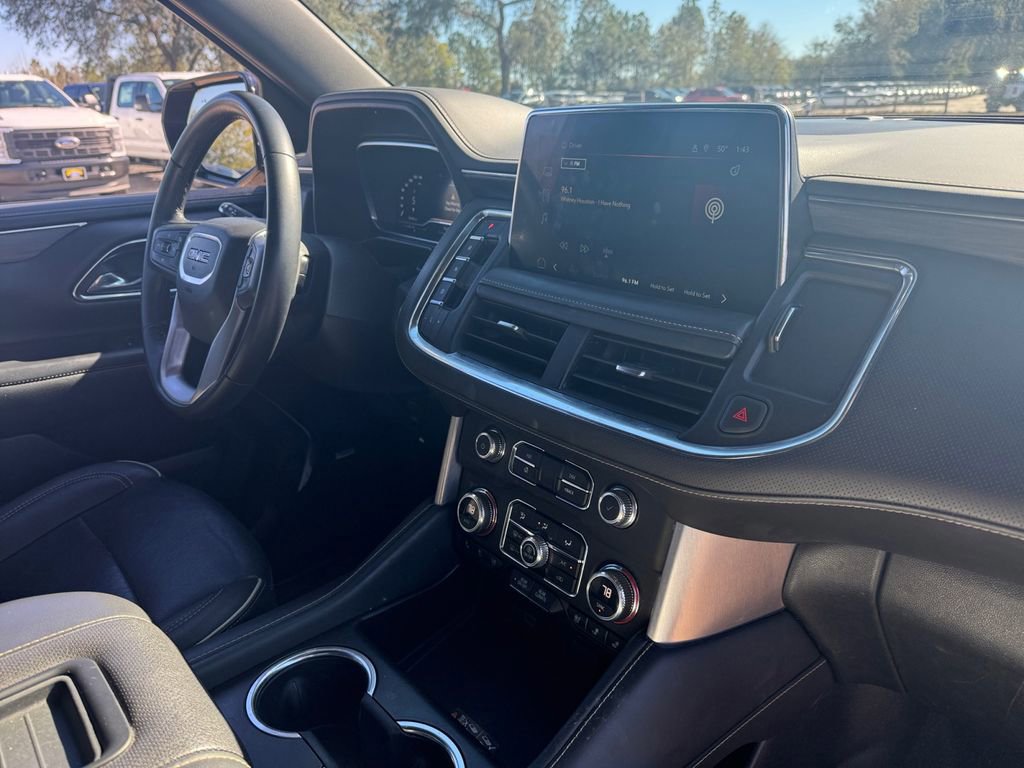 Used 2023 GMC Yukon SLT image 22
