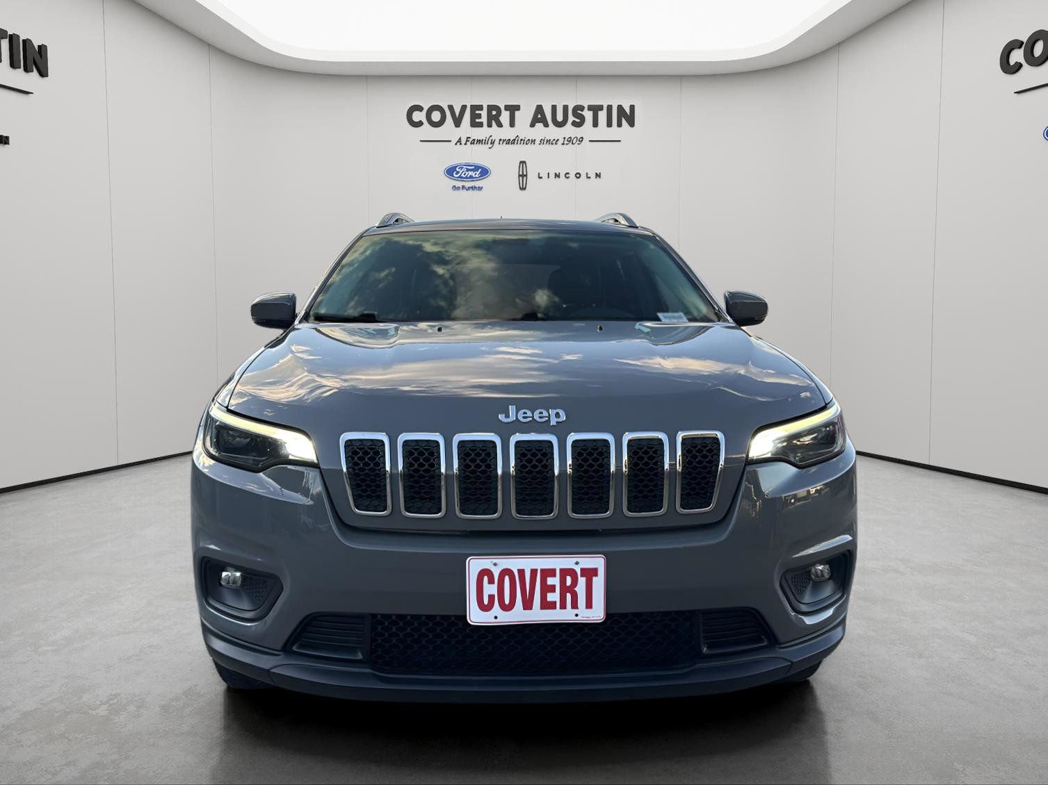Used 2020 Jeep Cherokee Latitude Plus image 8