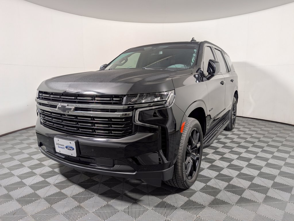Used 2022 Chevrolet Tahoe RST w/ Luxury Package AWD/4WD image 4