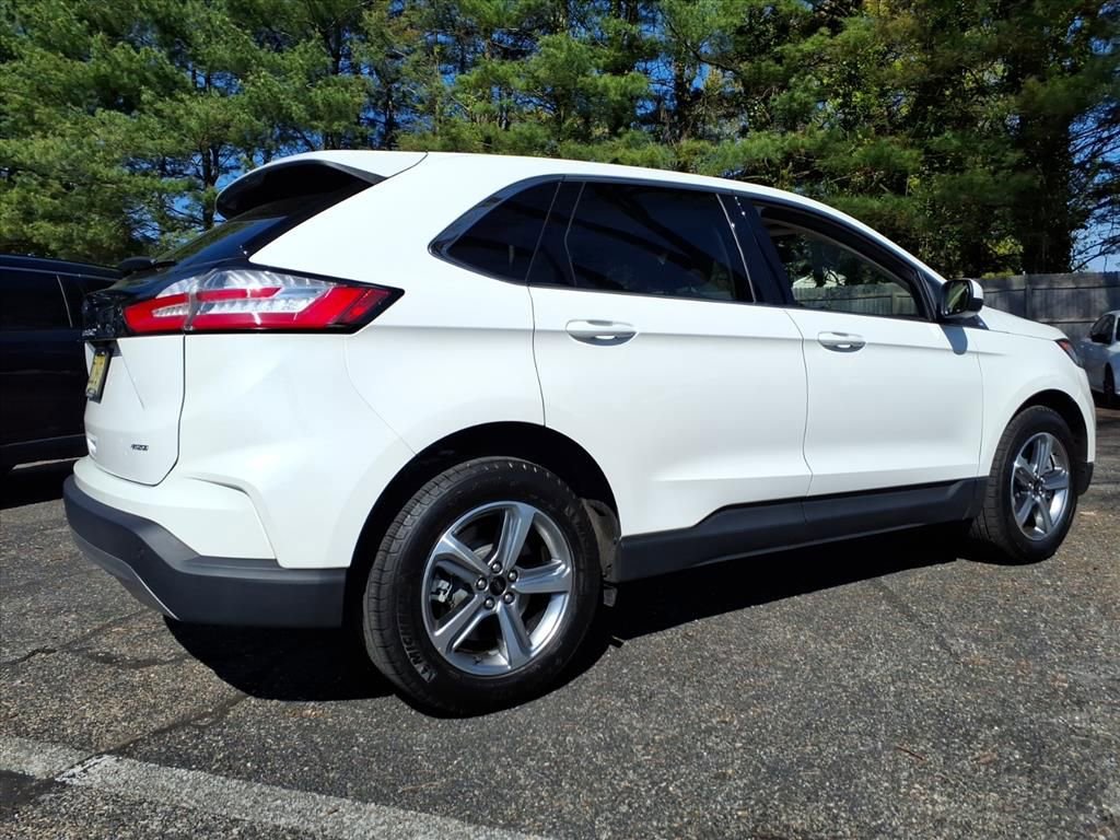 Certified 2023 Ford Edge SEL w/ Convenience Package AWD/4WD image 2