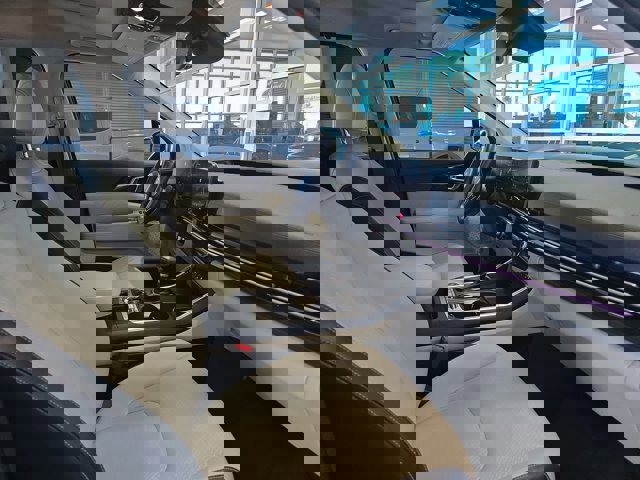 Used 2025 Kia Carnival SX Prestige image 10