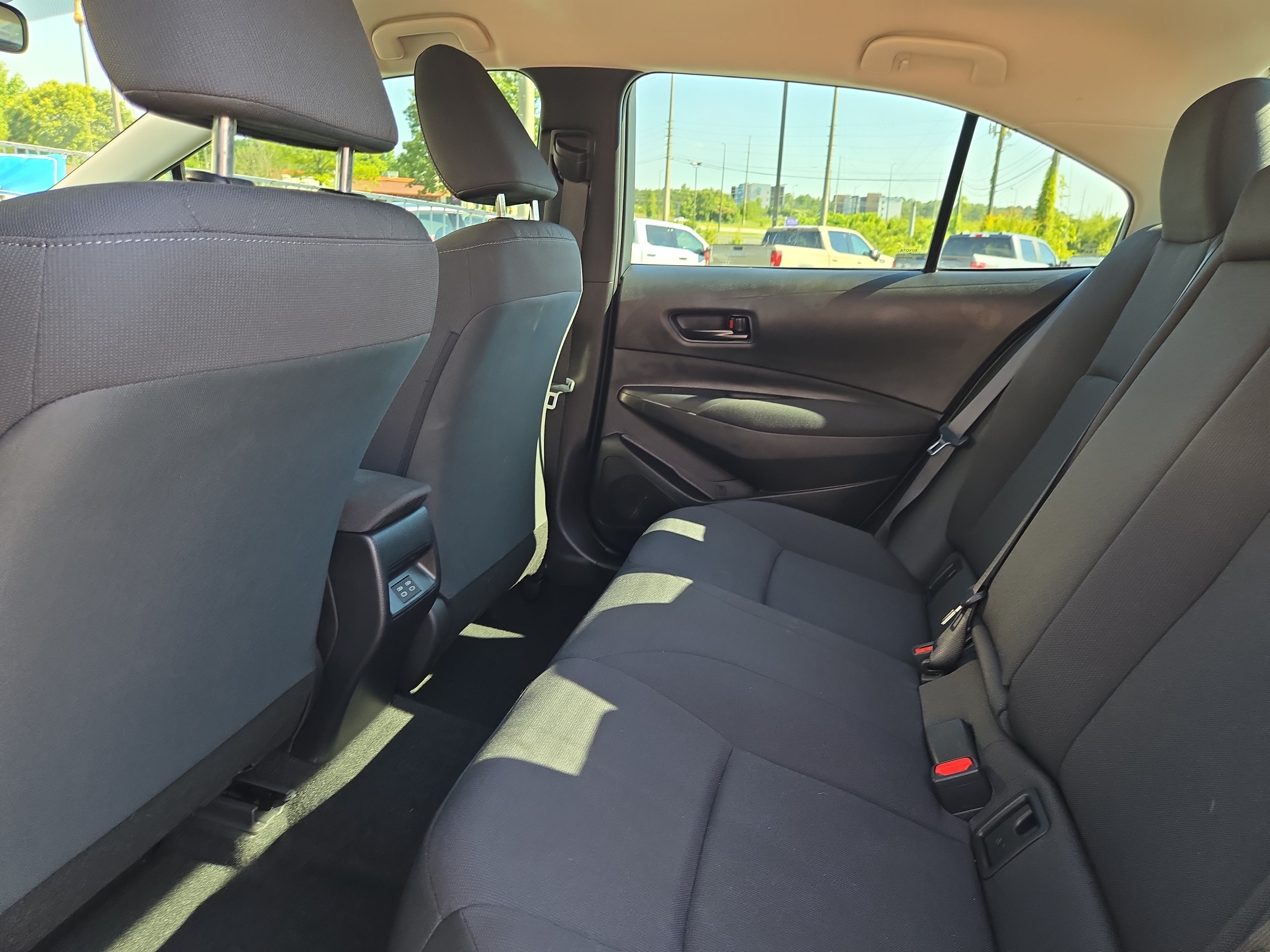 Used 2024 Toyota Corolla LE FWD image 13