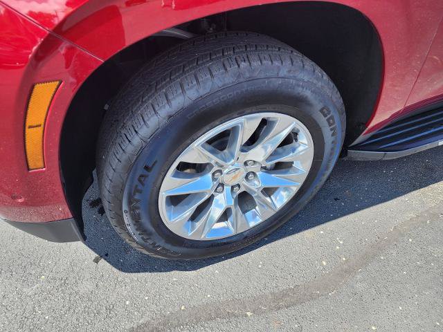 Used 2026 Chevrolet Suburban Premier w/ Sun And Tow Package AWD/4WD image 9