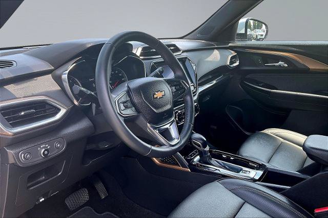 Used 2023 Chevrolet TrailBlazer ACTIV w/ Technology Package FWD image 14