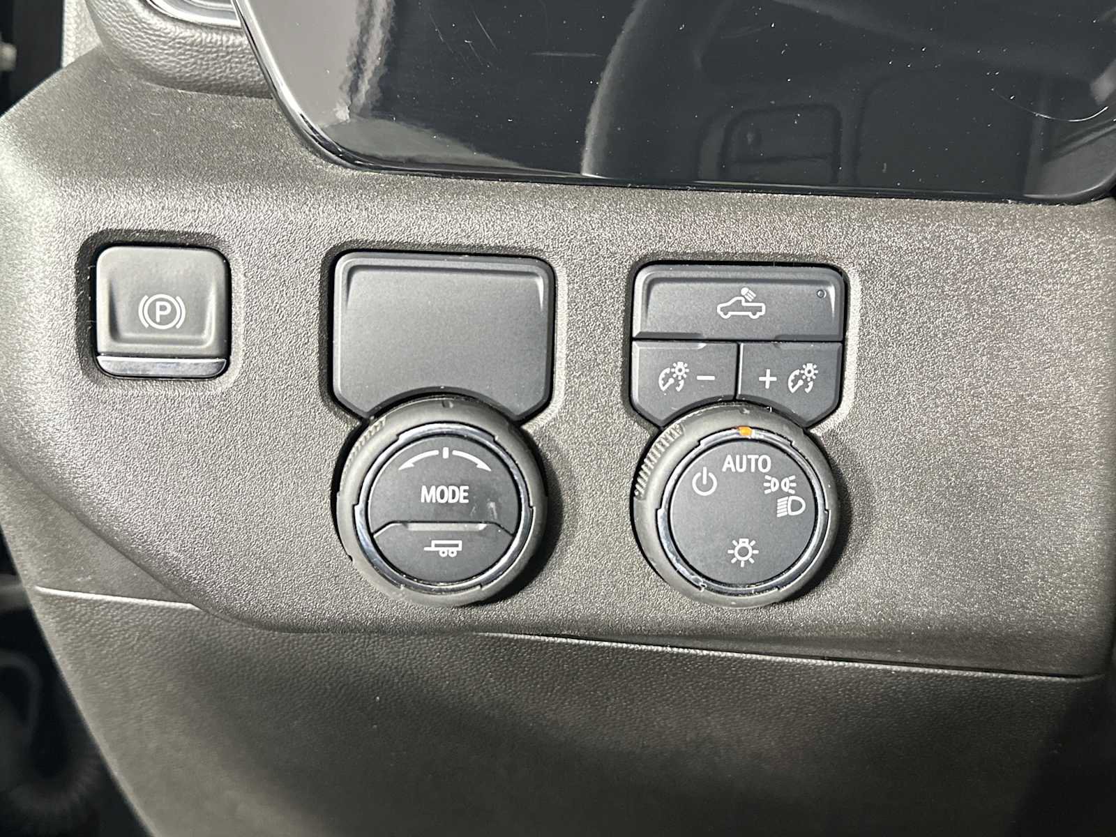 Used 2025 Chevrolet Silverado 1500 LT image 27