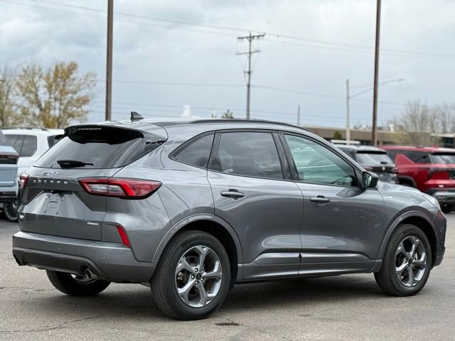 Certified 2024 Ford Escape ST-Line w/ Tech Pack #1 AWD/4WD image 37