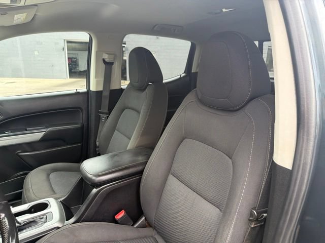 Used 2017 Chevrolet Colorado LT w/ LT Convenience Package RWD image 22