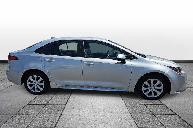 Used 2024 Toyota Corolla LE FWD image 4