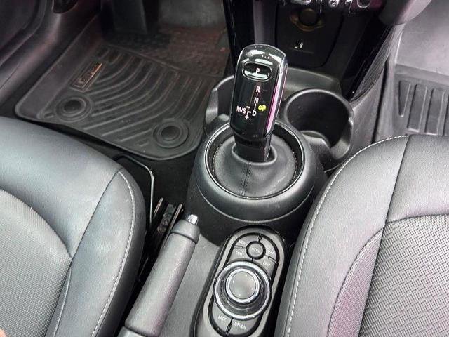 Used 2023 MINI Cooper 2-Door Hardtop image 16