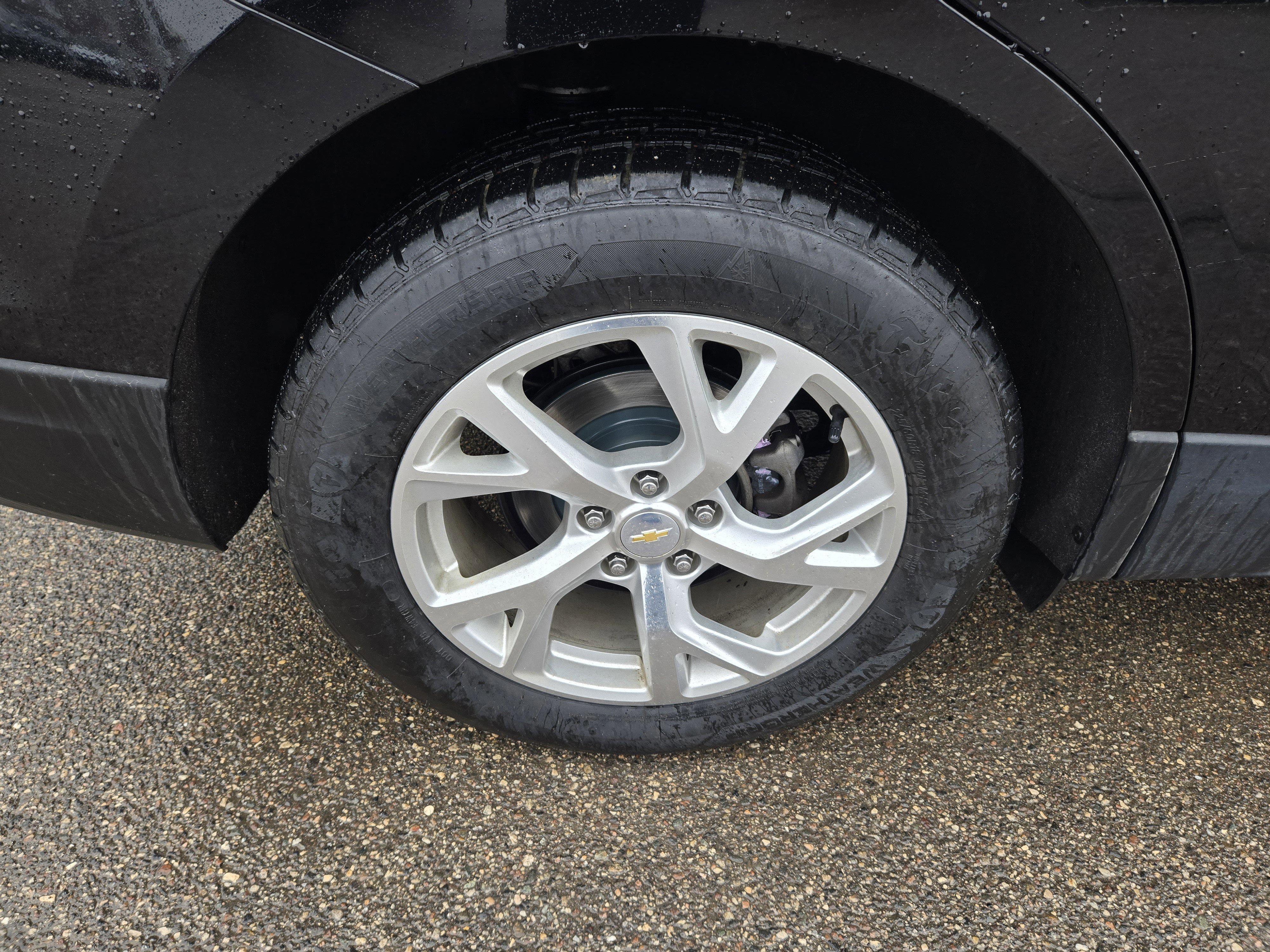 Used 2018 Chevrolet Equinox LT image 17