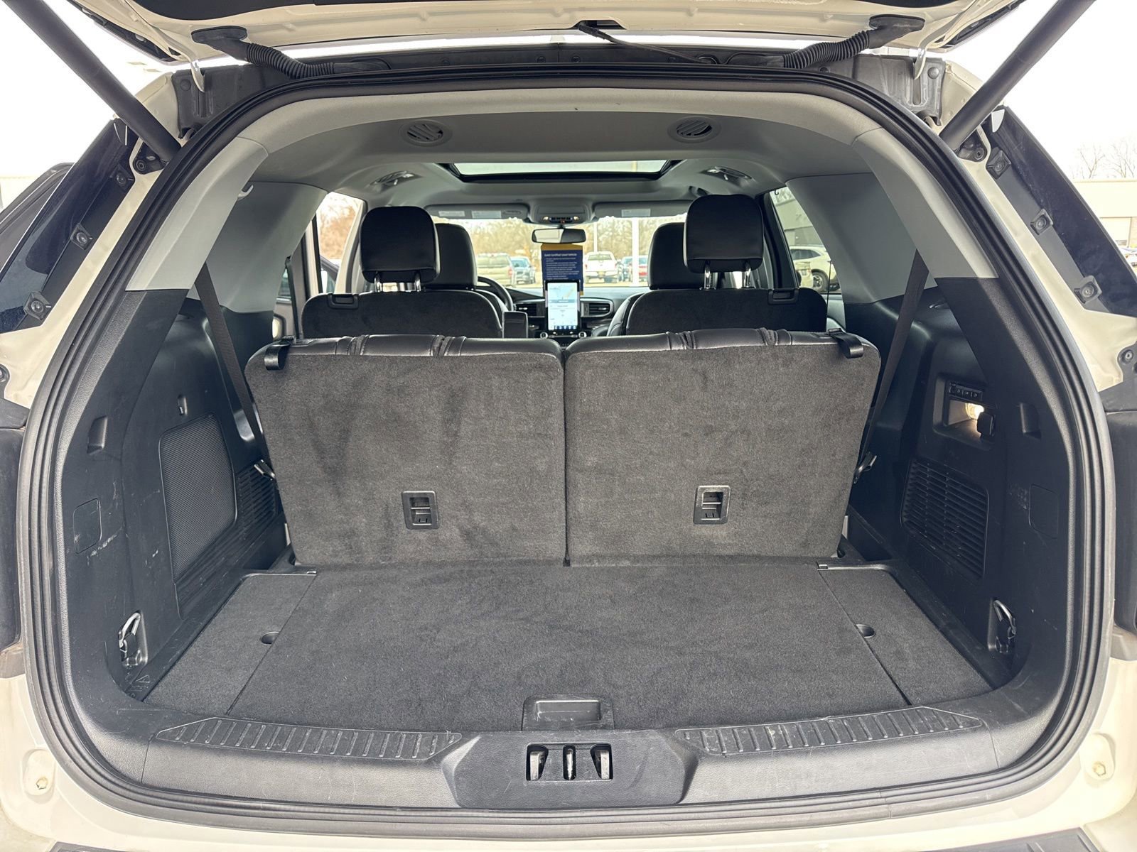 Certified 2023 Ford Explorer Limited w/ Limited Technology Package image 40