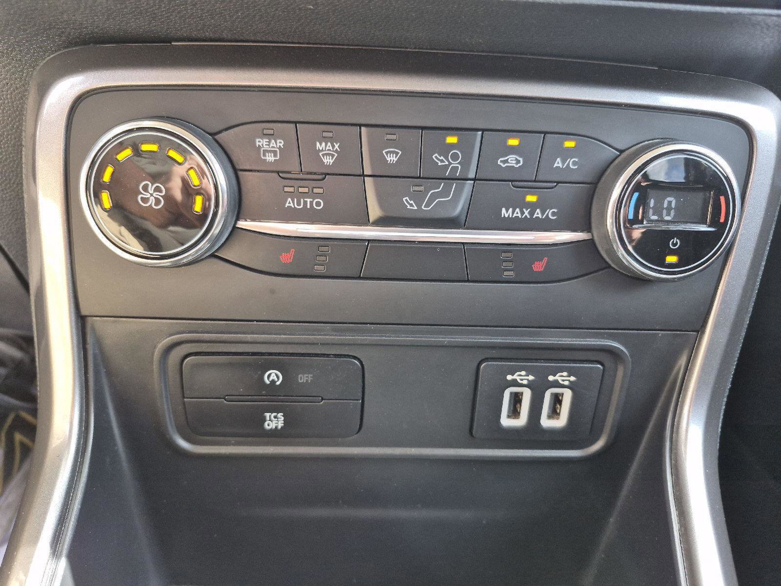 Certified 2020 Ford EcoSport SE w/ SE Convenience Package image 14