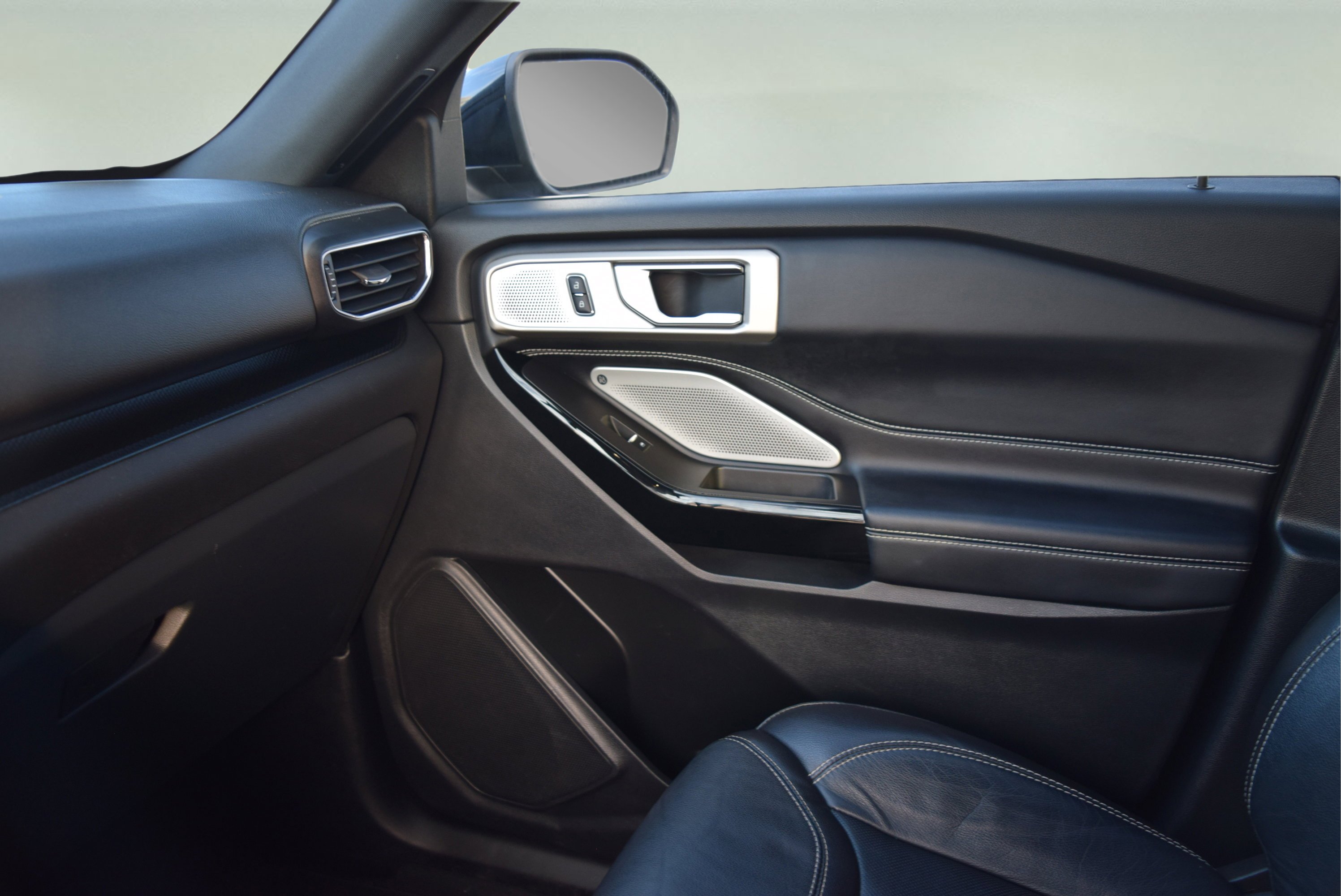 Certified 2023 Ford Explorer ST w/ Equipment Group 401A image 17