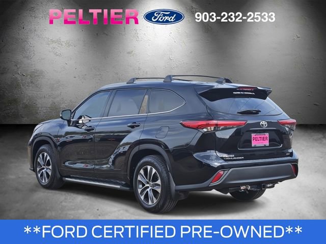 Used 2022 Toyota Highlander XLE image 4
