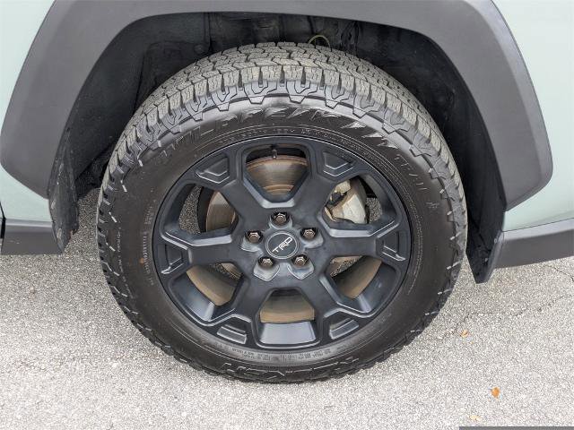 Used 2020 Toyota RAV4 TRD Off-Road image 10