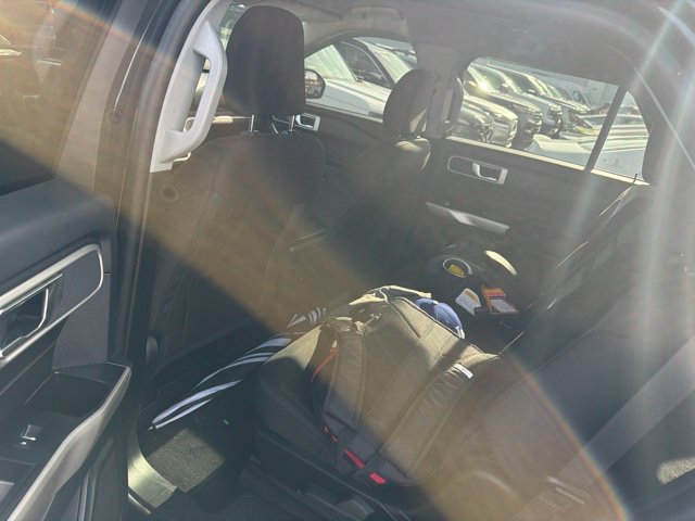 Certified 2024 Ford Explorer XLT RWD image 8