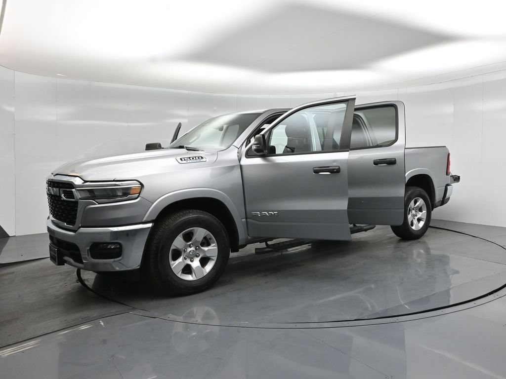 Used 2025 RAM 1500 Big Horn RWD image 27