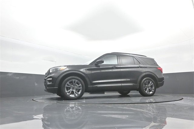 Certified 2023 Ford Explorer XLT w/ Equipment Group 202A image 30