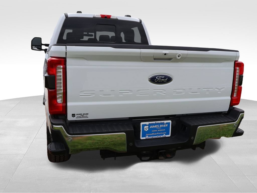Certified 2024 Ford F250 Lariat w/ FX4 Off-Road Package AWD/4WD image 24