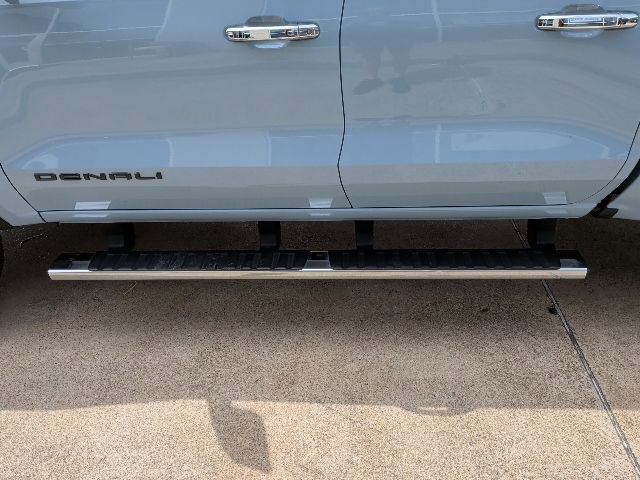 Used 2025 GMC Canyon Denali AWD/4WD image 34