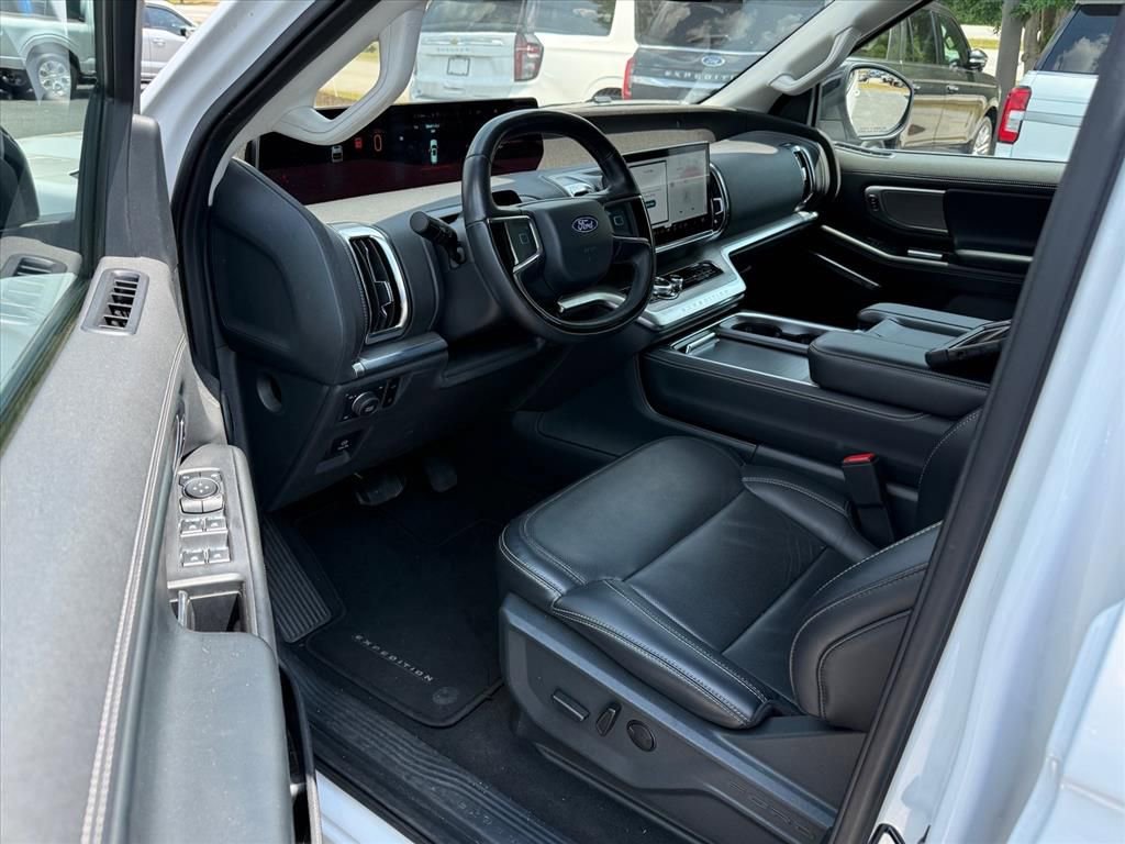 Certified 2025 Ford Expedition Max Platinum AWD/4WD image 10