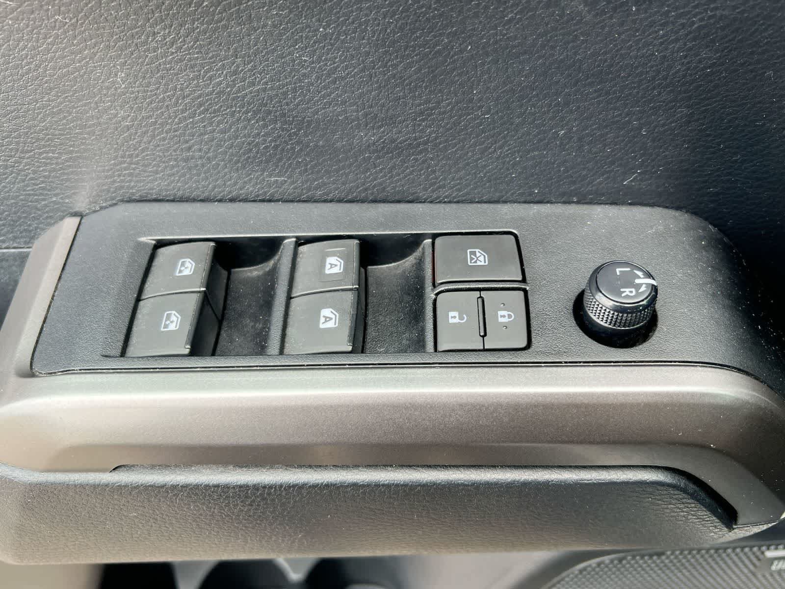 Used 2019 Toyota Tacoma Limited AWD/4WD image 17