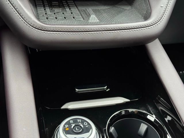 Certified 2025 Ford Explorer Platinum w/ Ultimate Package image 20