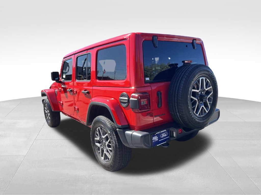 Used 2025 Jeep Wrangler Unlimited Sahara AWD/4WD image 6