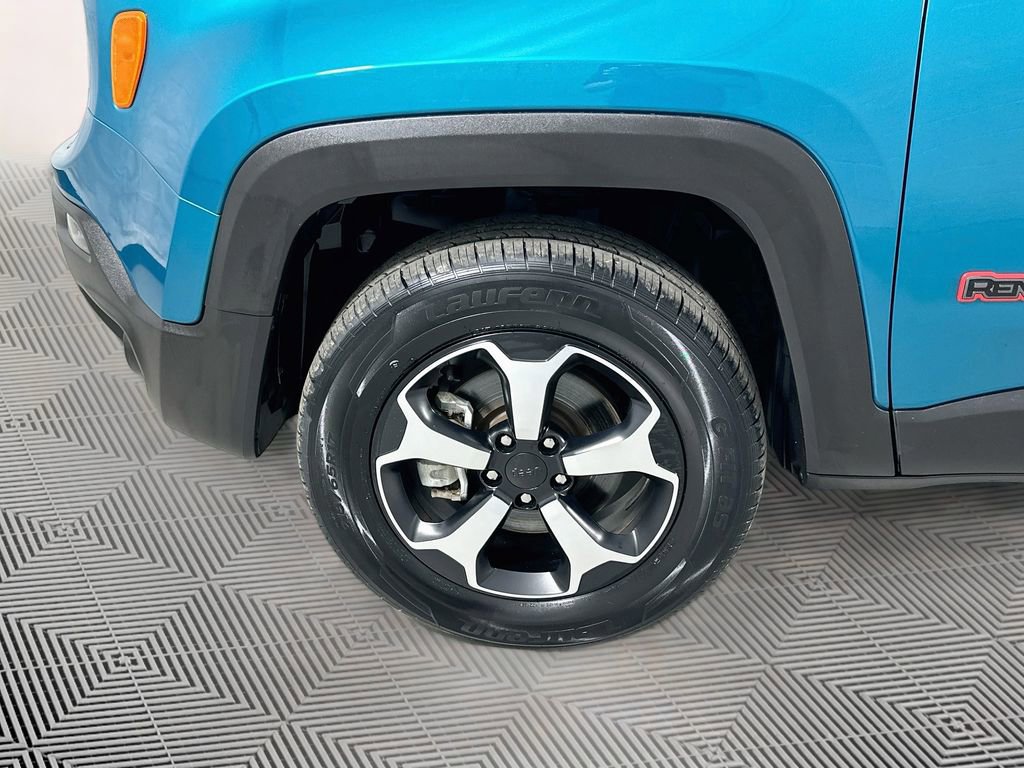 Used 2022 Jeep Renegade Trailhawk w/ Sun/Sound Group AWD/4WD image 27