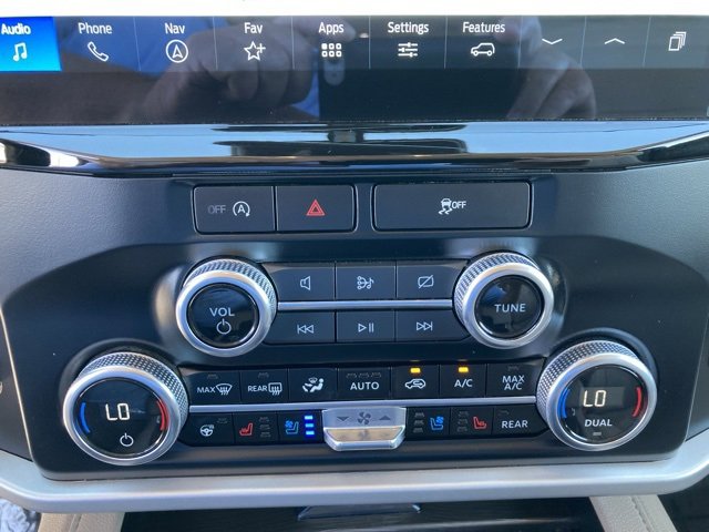 Certified 2024 Ford Expedition Max Limited image 30