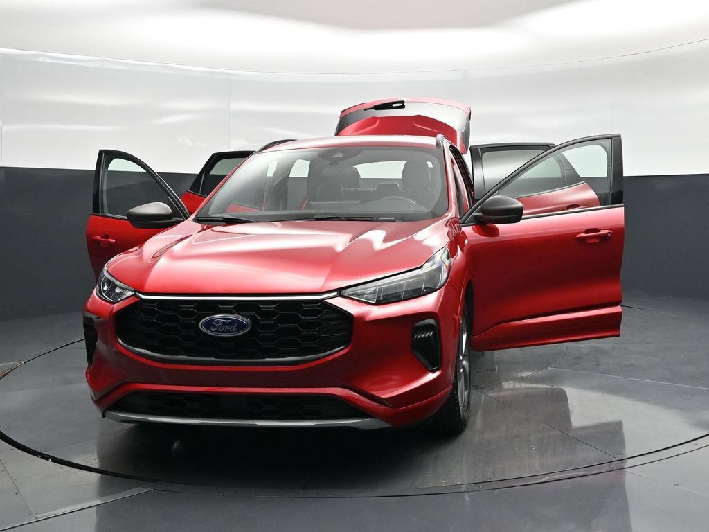 Certified 2023 Ford Escape ST-Line w/ Tech Pack #1 FWD image 29
