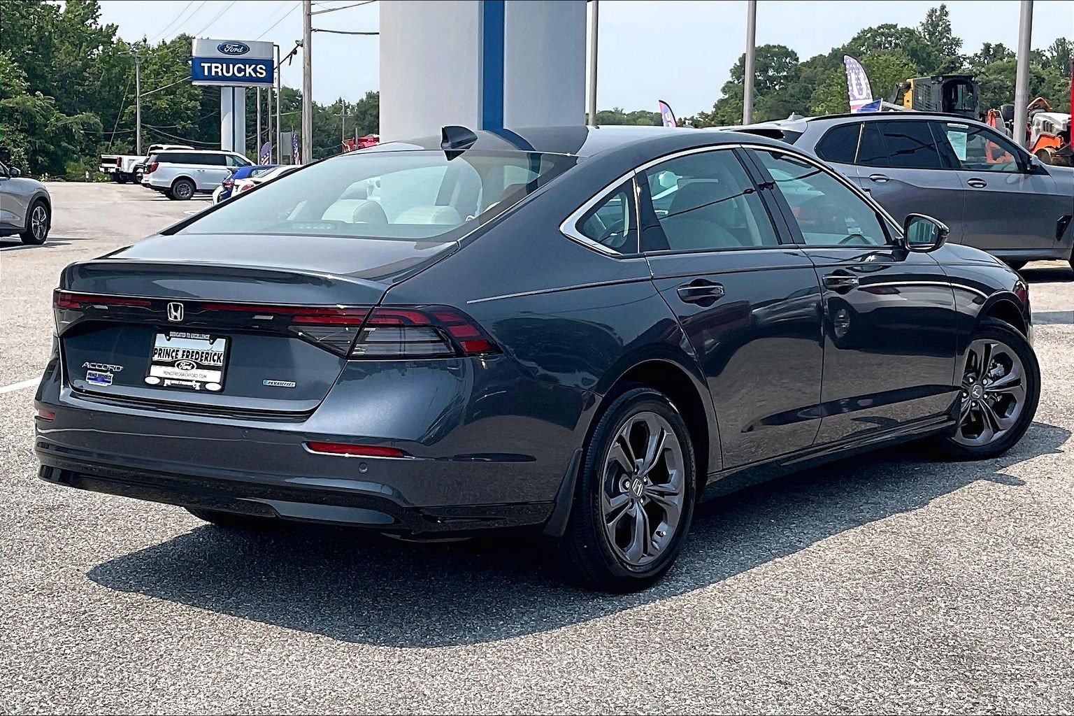 Used 2025 Honda Accord EX-L image 12