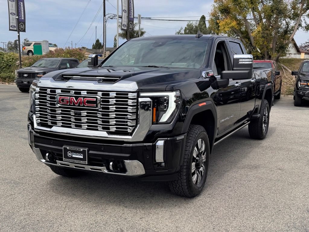Used 2025 GMC Sierra 3500 Denali w/ Denali Reserve Package AWD/4WD image 7