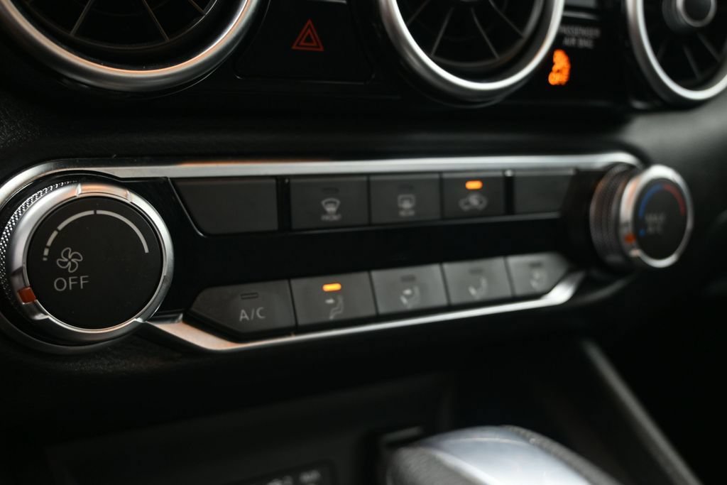 Used 2024 Nissan Sentra SV FWD image 28