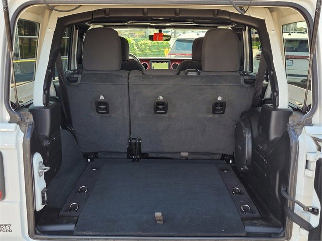 Used 2022 Jeep Wrangler Unlimited Rubicon w/ LED Lighting Group image 13